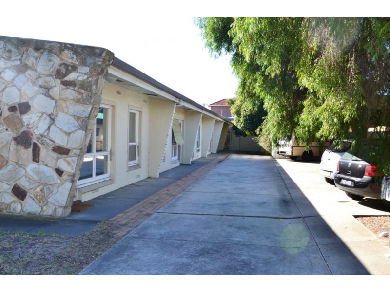 4/4 Barry Street, Henley Beach SA 5022