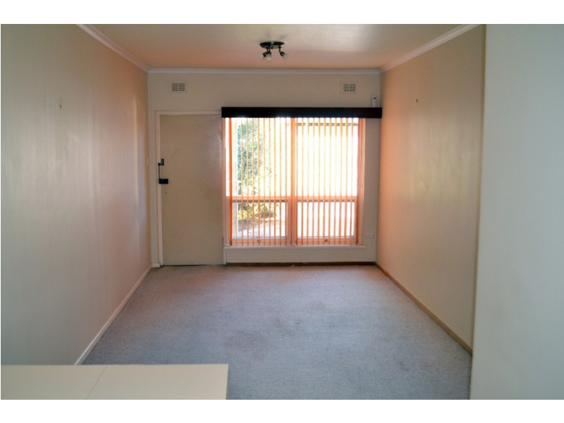 4/4 Barry Street, Henley Beach SA 5022