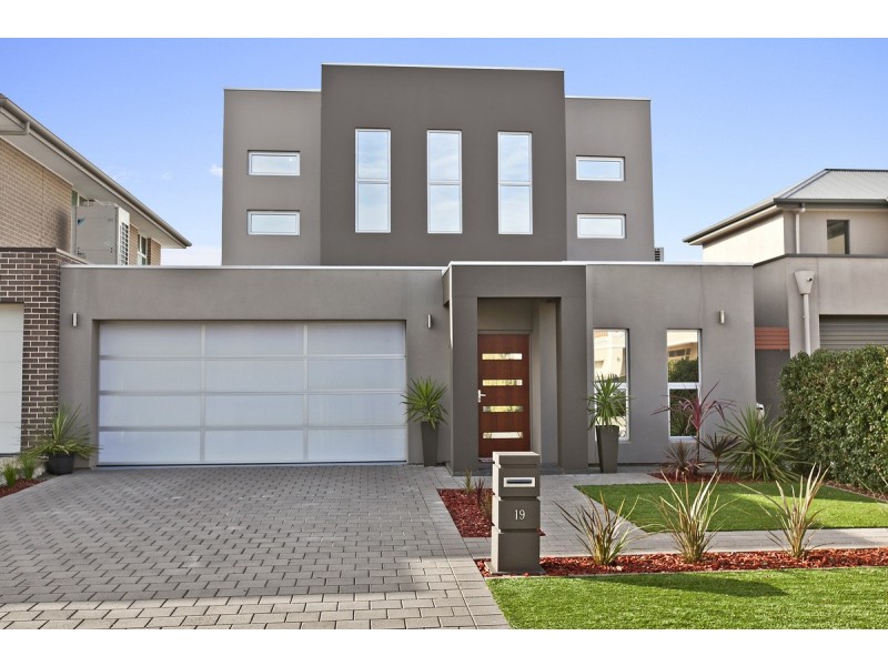 19 Stephen Terrace, Grange SA 5022