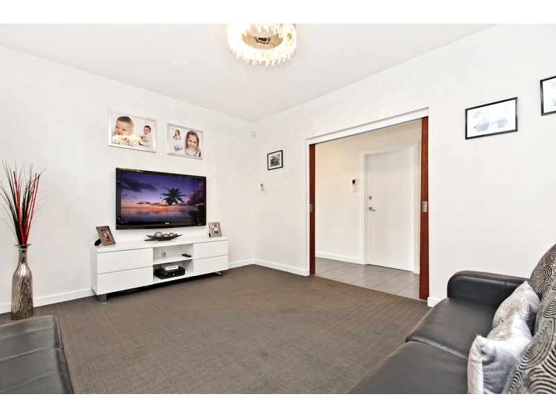 19 Stephen Terrace, Grange SA 5022