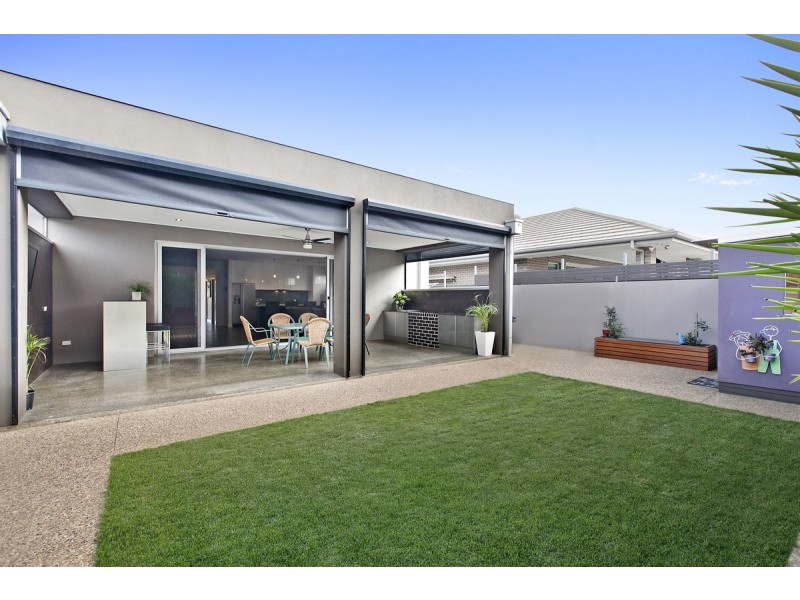 19 Stephen Terrace, Grange SA 5022