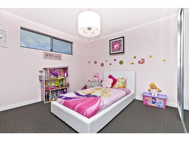 19 Stephen Terrace, Grange SA 5022