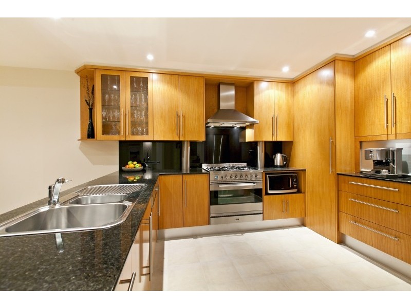 543 Esplanade (Enter from Fort St), Grange SA 5022