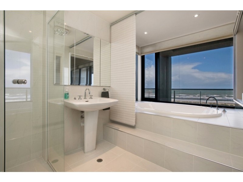 543 Esplanade (Enter from Fort St), Grange SA 5022