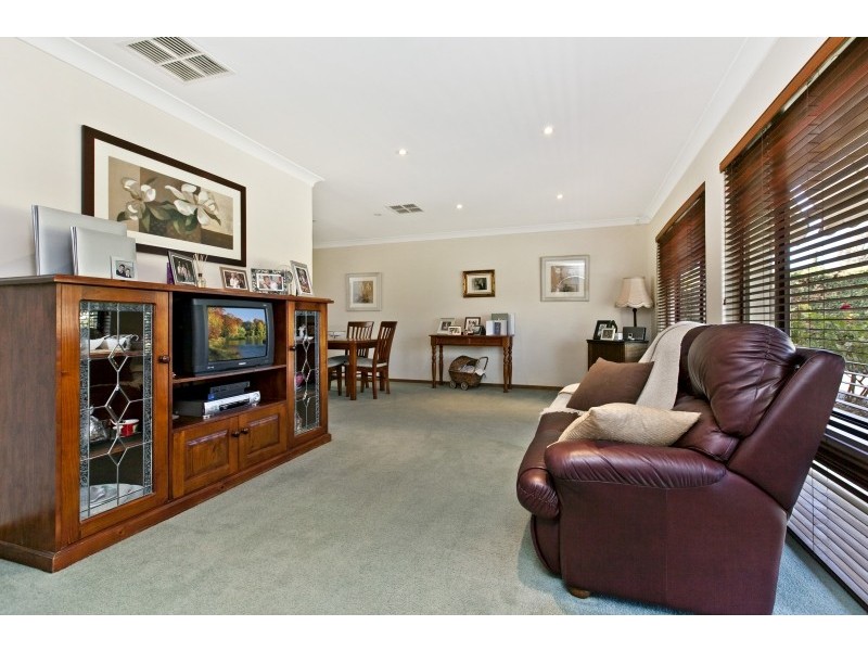 13 Mariners Crescent, West Lakes SA 5021