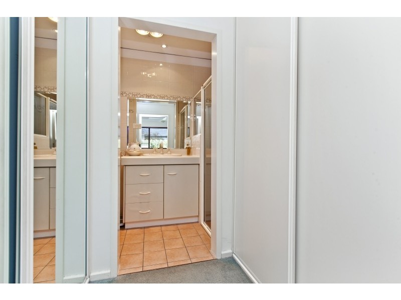 13 Mariners Crescent, West Lakes SA 5021