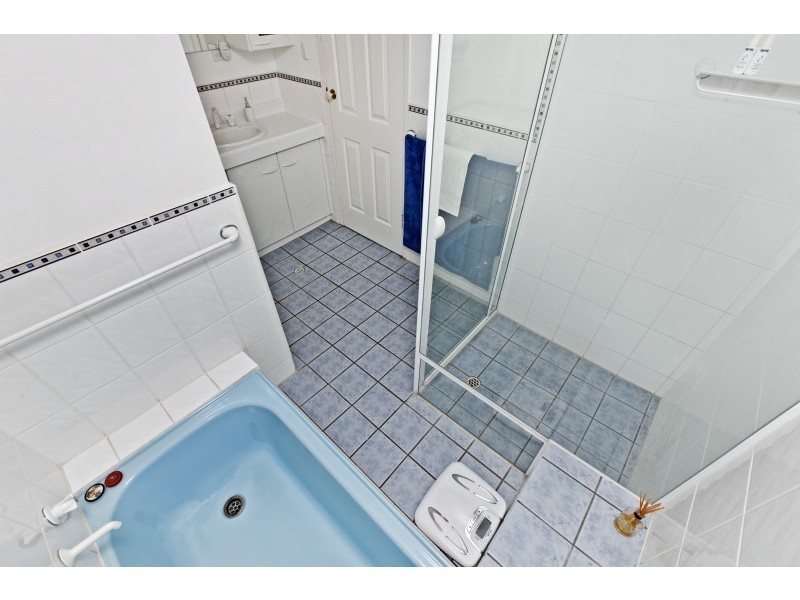 13 Mariners Crescent, West Lakes SA 5021