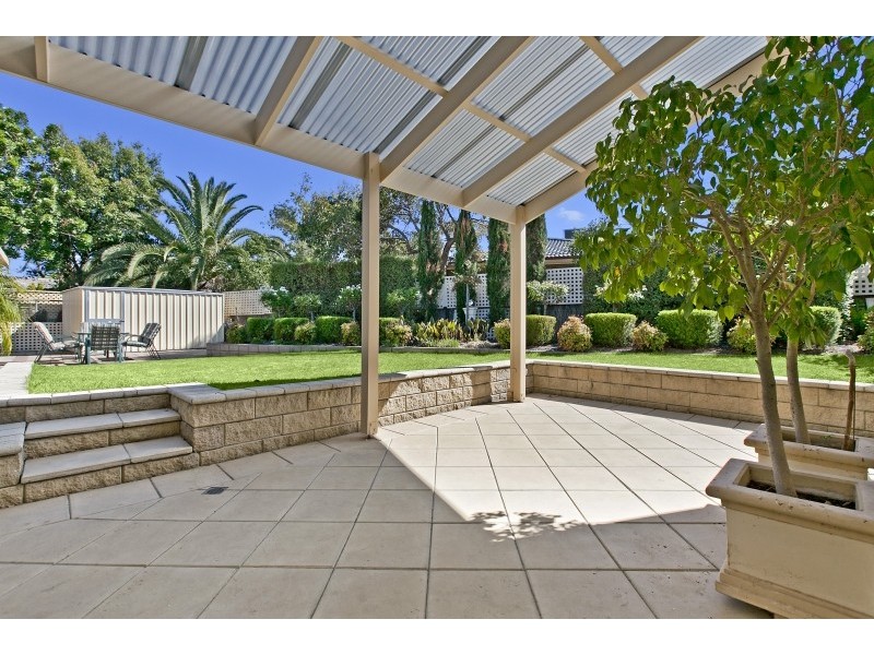 13 Mariners Crescent, West Lakes SA 5021