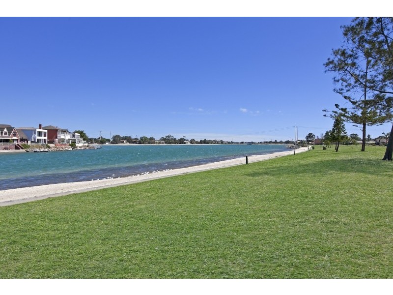 13 Mariners Crescent, West Lakes SA 5021