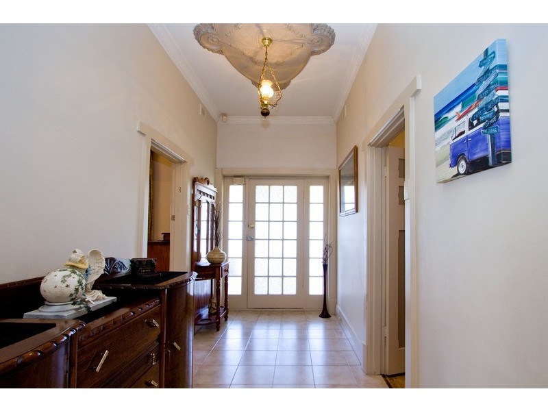 49 Findon Road(cnr Glengarry St), Woodville South SA 5011