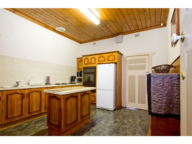 49 Findon Road(cnr Glengarry St), Woodville South SA 5011