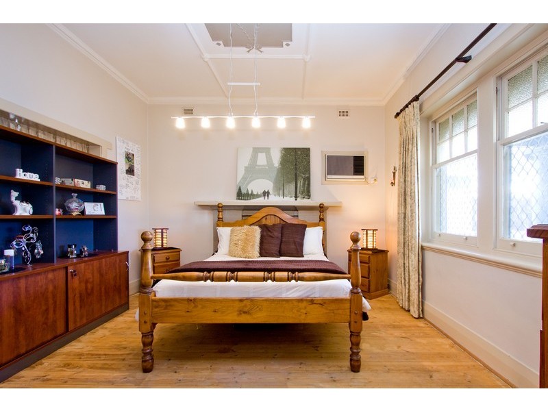 49 Findon Road(cnr Glengarry St), Woodville South SA 5011