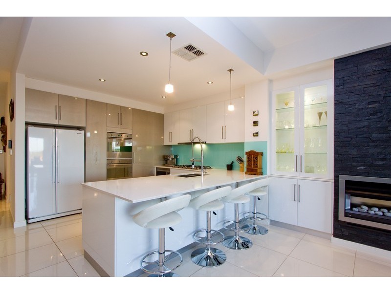 69A Military Road, Tennyson SA 5022