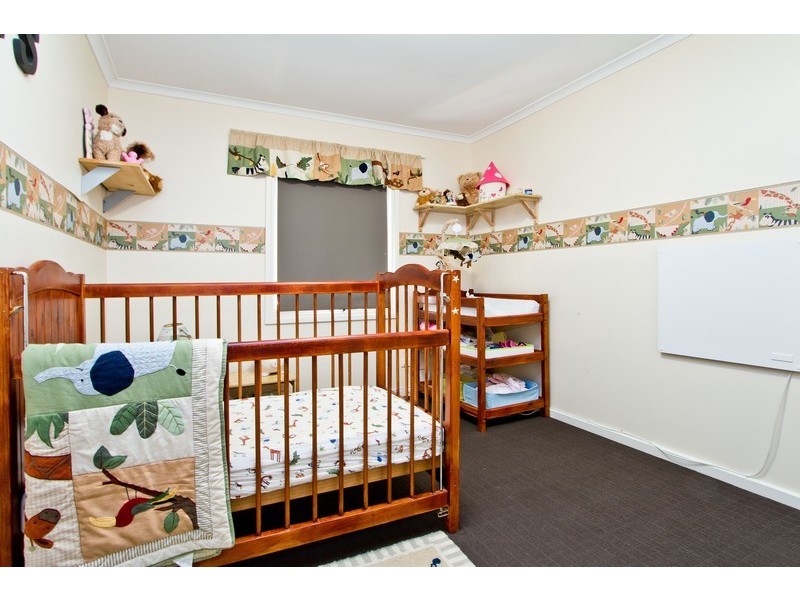 18 Pennant Street, Aberfoyle Park SA 5159