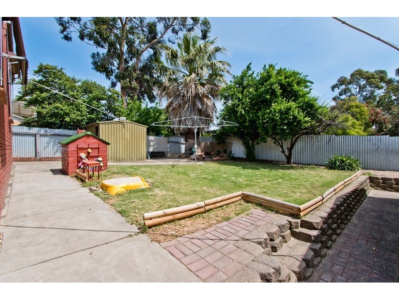 18 Pennant Street, Aberfoyle Park SA 5159