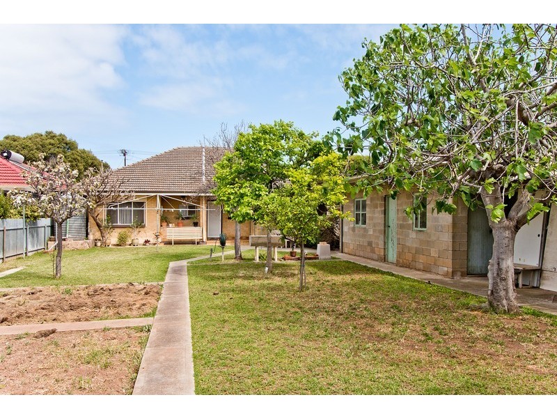 8 Buchan Street, Seaton SA 5023