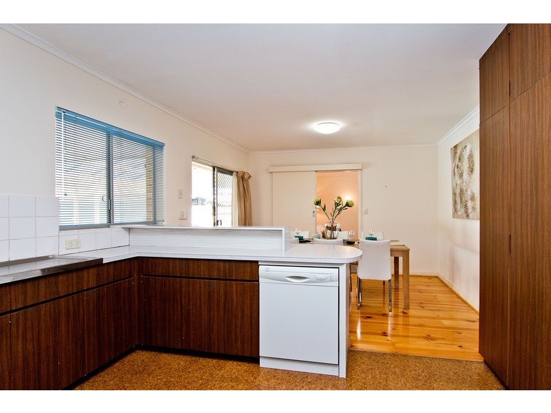 11 Stanley Avenue, Fulham Gardens SA 5024