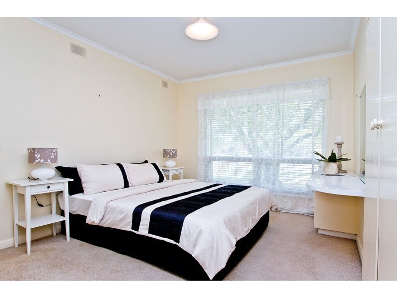 11 Stanley Avenue, Fulham Gardens SA 5024