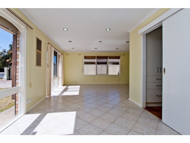 376 Tapleys Hill Road, Seaton SA 5023