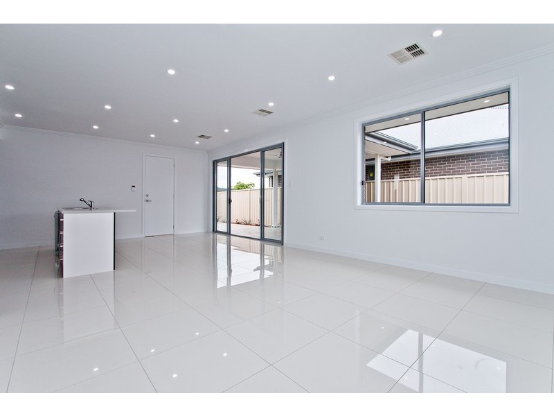 42 Green Avenue, Seaton SA 5023