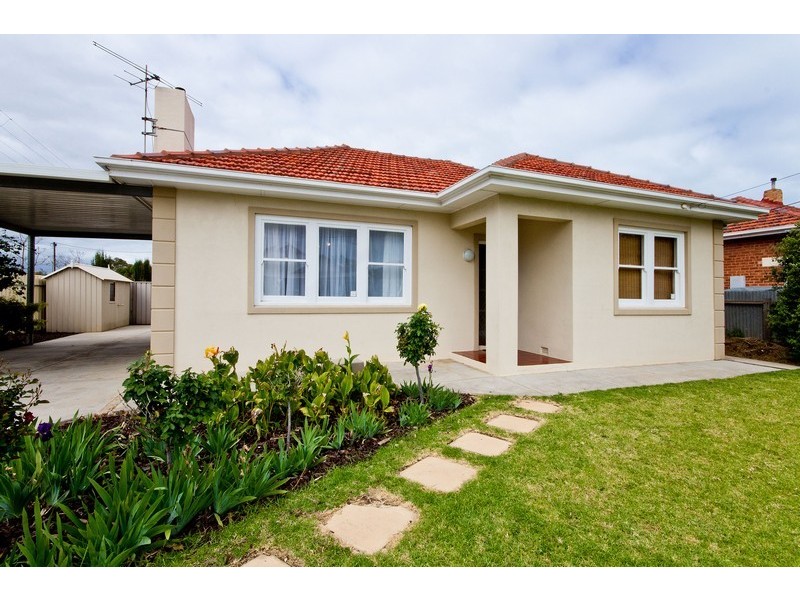 64 Mitchell Street East, Seaton SA 5023