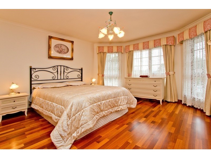 23 Lefkas Court, Seaton SA 5023