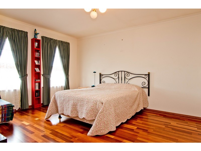 23 Lefkas Court, Seaton SA 5023