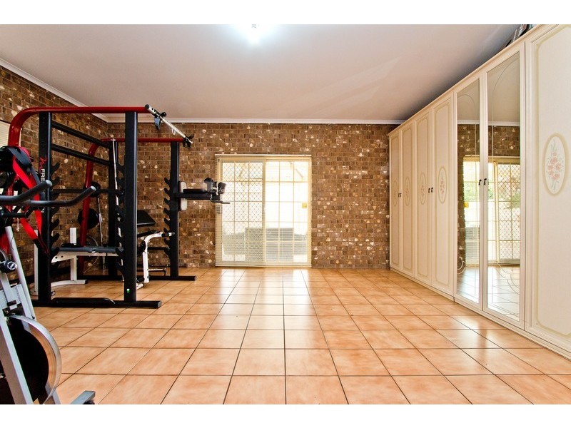 23 Lefkas Court, Seaton SA 5023