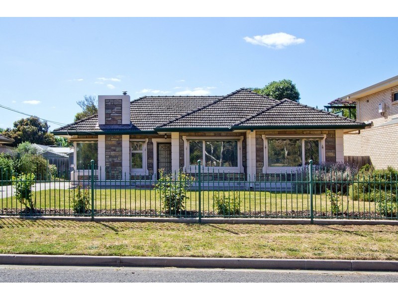 10 Charlotte Terrace, Grange SA 5022