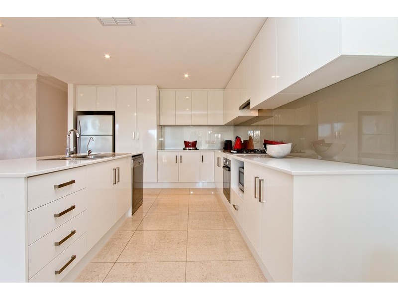 86 Nelson Avenue, Flinders Park SA 5025