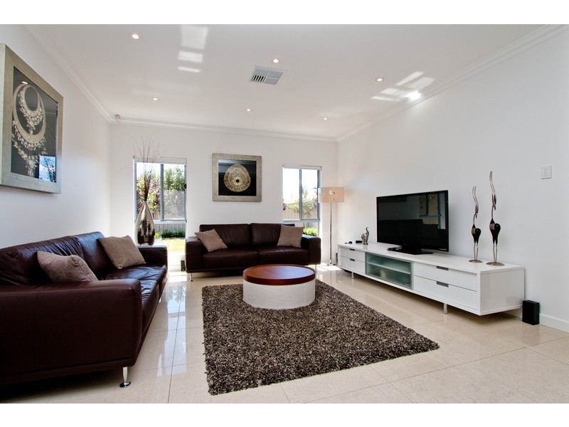 86 Nelson Avenue, Flinders Park SA 5025