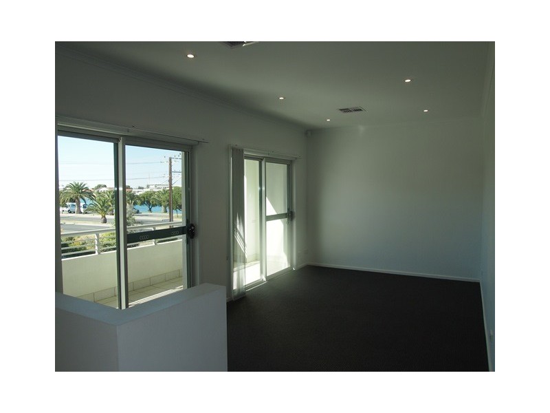 3 Moredun Street, Tennyson SA 5022