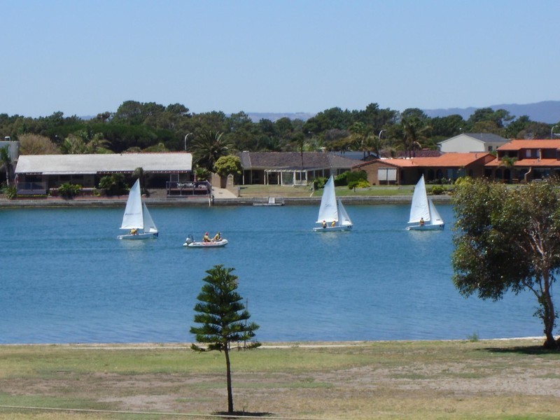 3 Moredun Street, Tennyson SA 5022