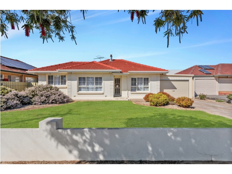 9 Richardson Avenue, Findon SA 5023
