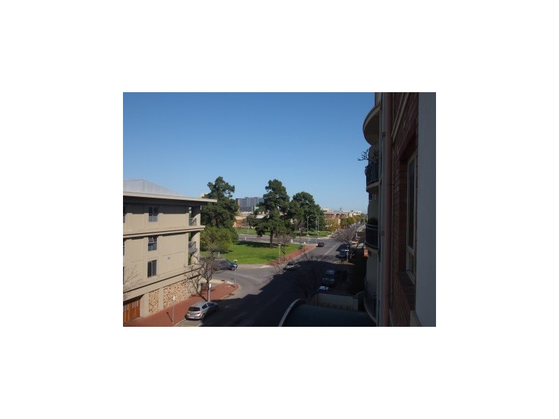 26A/188 Carrington Street, Adelaide SA 5000
