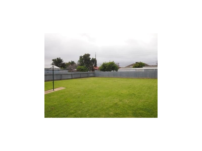 8 David Avenue, Findon SA 5023