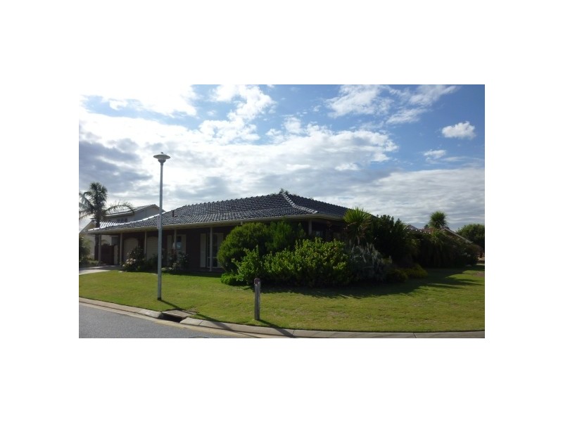 8 Beeston Way, West Lakes SA 5021