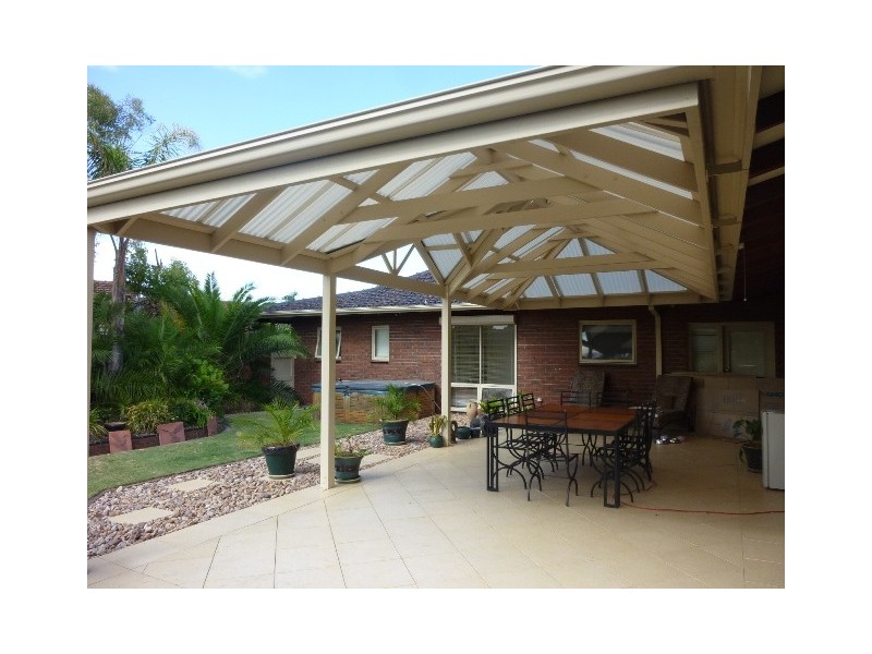 8 Beeston Way, West Lakes SA 5021