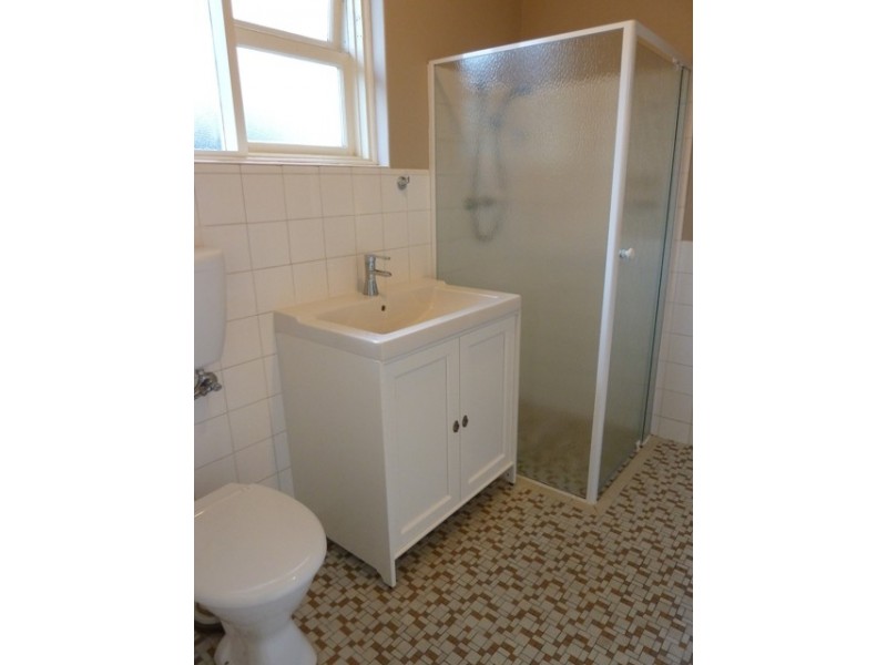 2/147 Military Road, Henley Beach South SA 5022