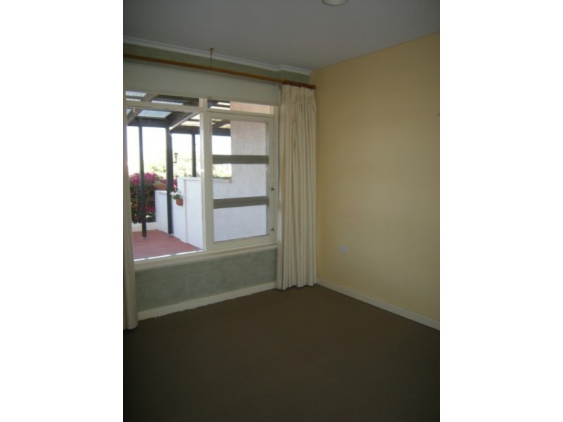 2/147 Military Road, Henley Beach South SA 5022