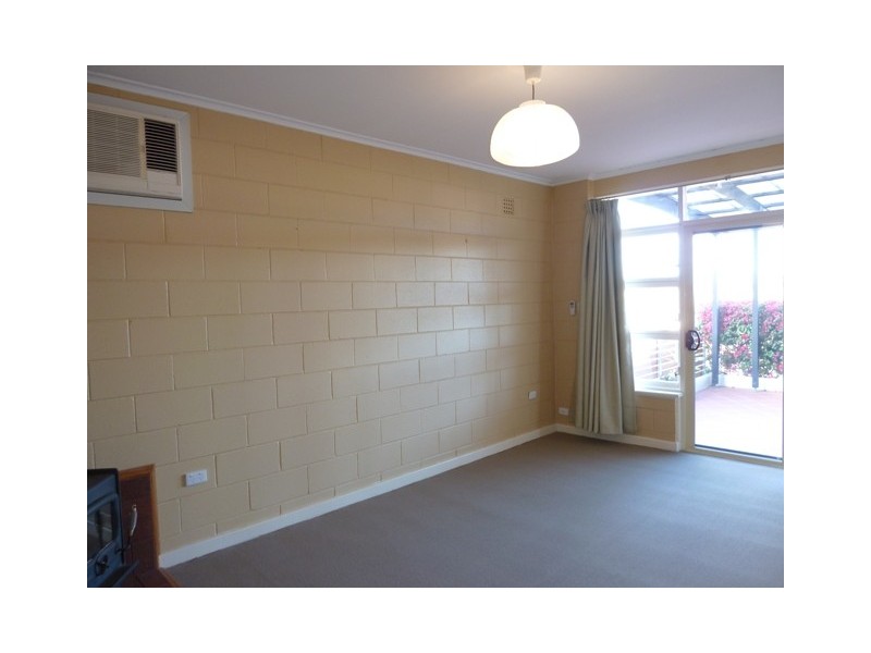 2/147 Military Road, Henley Beach South SA 5022