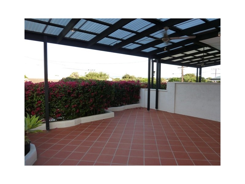 2/147 Military Road, Henley Beach South SA 5022