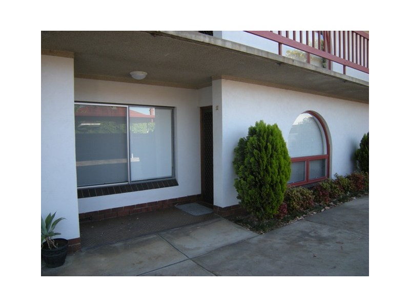 2/9A Clark Terrace, Seaton SA 5023