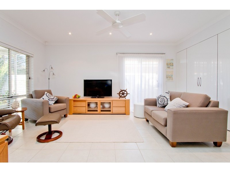 10a Hollard Avenue, Grange SA 5022