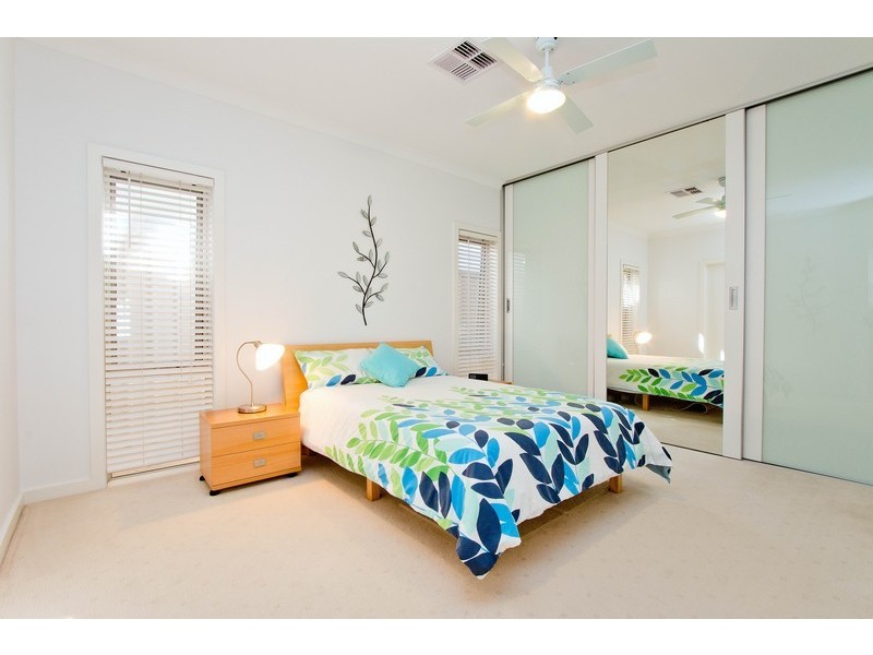 10a Hollard Avenue, Grange SA 5022