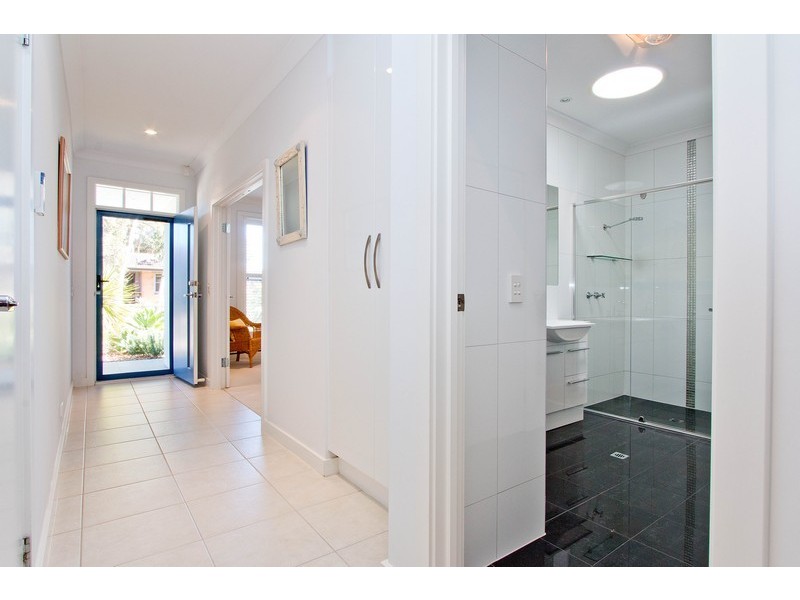 10a Hollard Avenue, Grange SA 5022