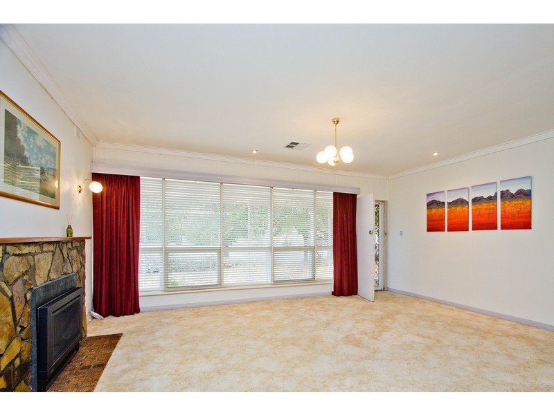 27 Crispian Street, Fulham SA 5024