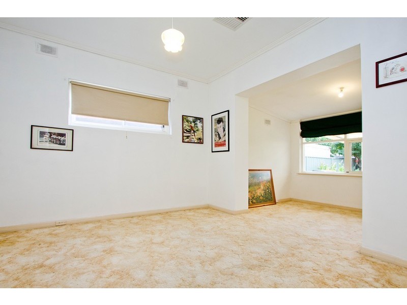 27 Crispian Street, Fulham SA 5024