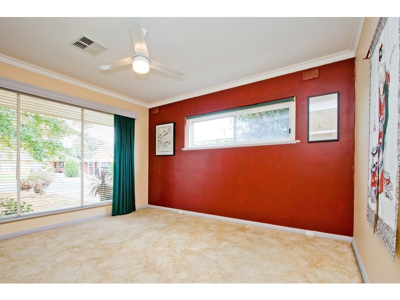 27 Crispian Street, Fulham SA 5024