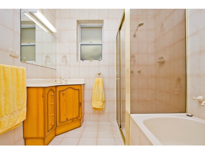 27 Crispian Street, Fulham SA 5024